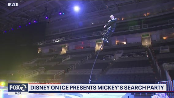Disney on Ice presents "Mickey's Search Party"