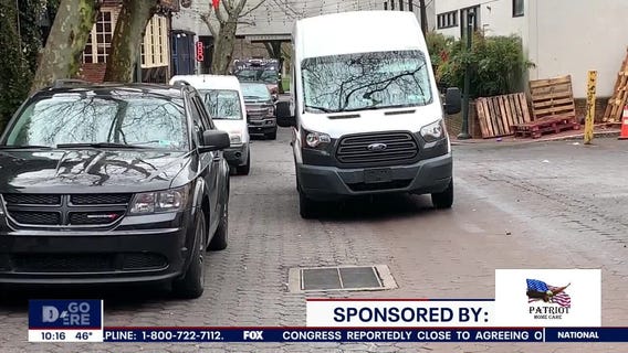 Organization gives excess restaurant food to those in need during COVID-19