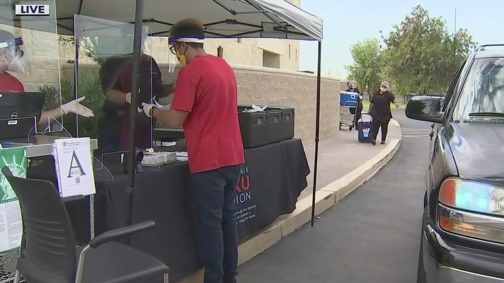 Phoenix Union High School District holds food distribution