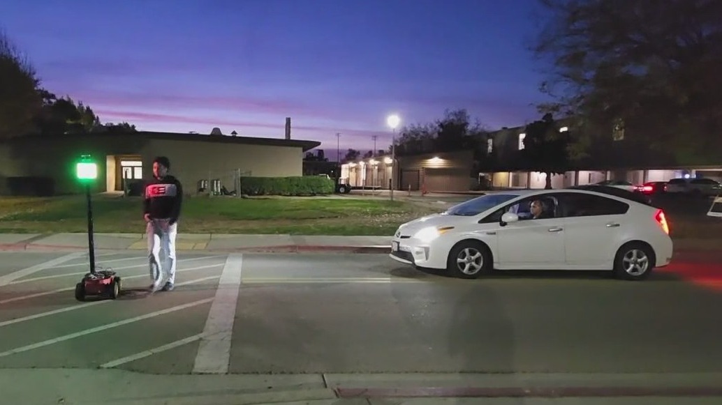 California researchers creates crossing-guard robot