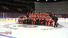 100-year-old Flyers fan joins team photo