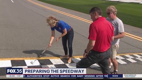Daytona 500: Preparing the track