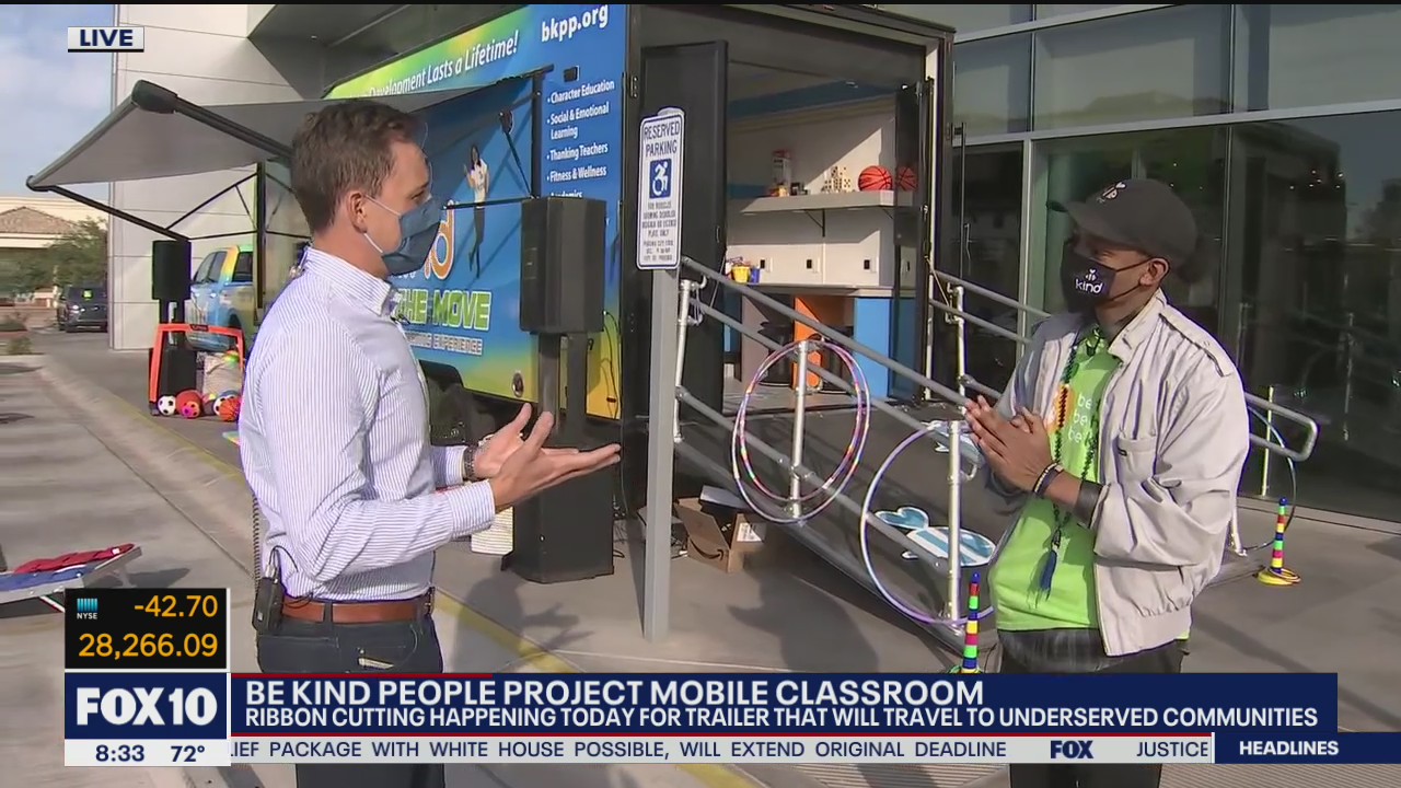 Nonprofit unveils mobile classroom to travel to underserved communities in Phoenix