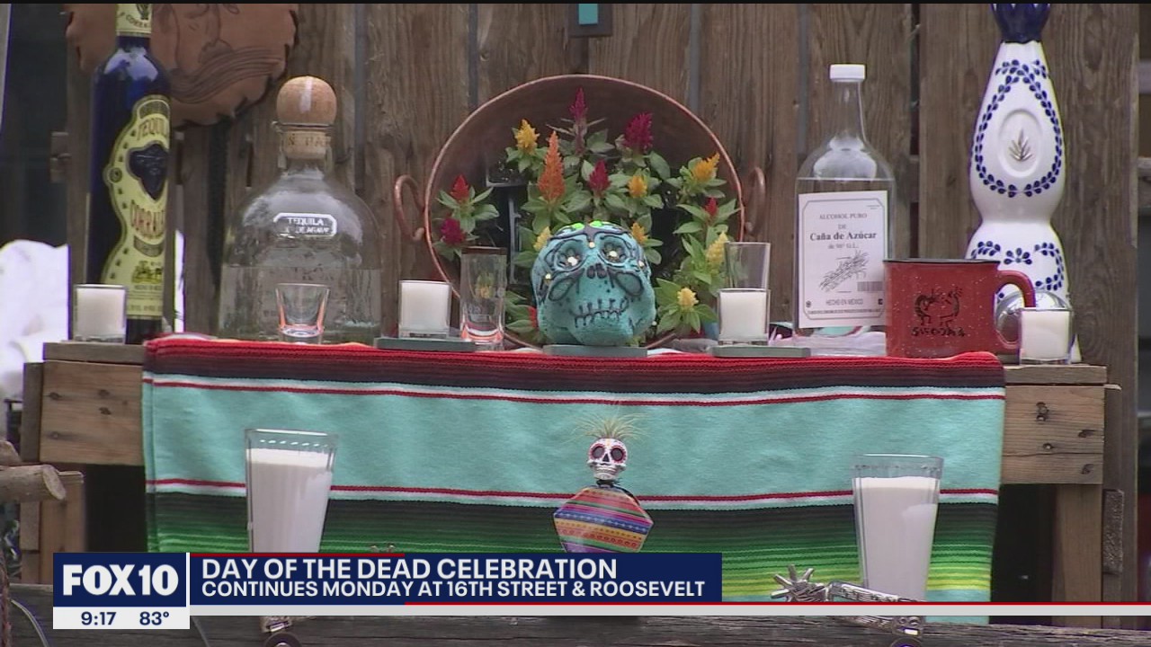 Community celebrates Day of the Dead in downtown Phoenix