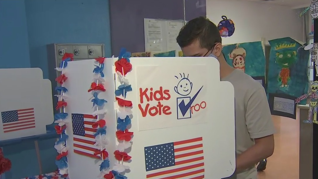 Arizona kids learn importance of democracy at YMCA