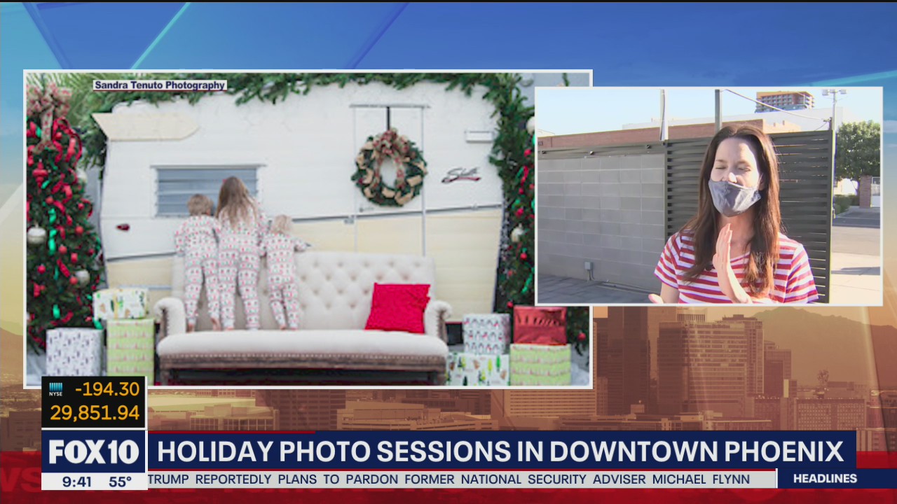 Holiday photo sessions in downtown Phoenix
