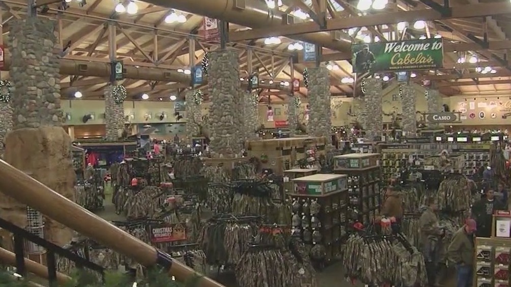Black Friday: Arizonans looking for deals at Cabela's amid the pandemic