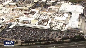 Thousands of Tesla employees still working at Fremont factory
