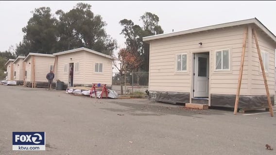 Hayward tiny homes opens to new residents