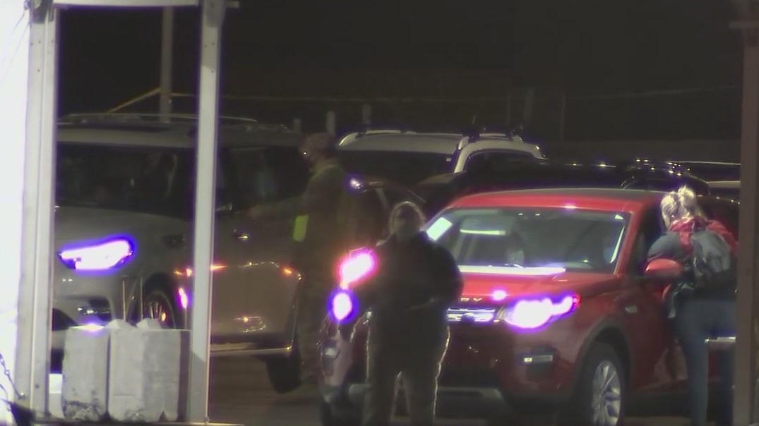 24/7 COVID-19 vaccination underway at State Farm Stadium