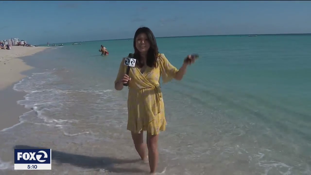 Crowds pouring into Miami ahead of Super Bowl LIV