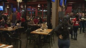 Fans watch 49ers Sunday evening victory from Sauced BBQ and Spirits in Walnut Creek