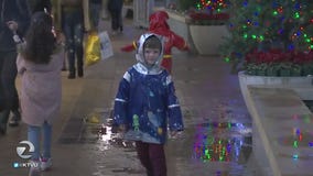 Shoppers brave the rain in Walnut Creek