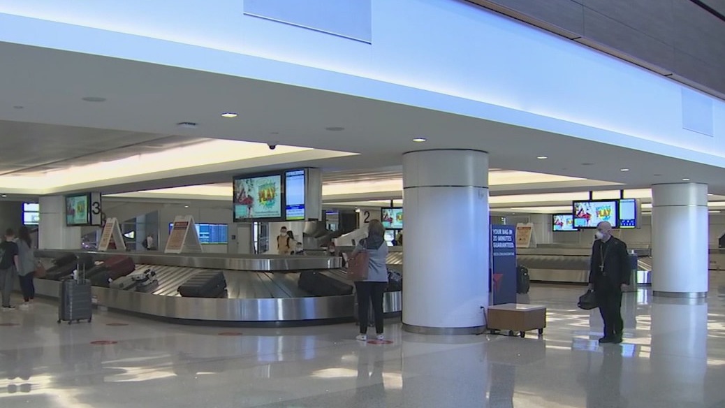 Is Sky Harbor expected to see pre-pandemic spring travel numbers this year?