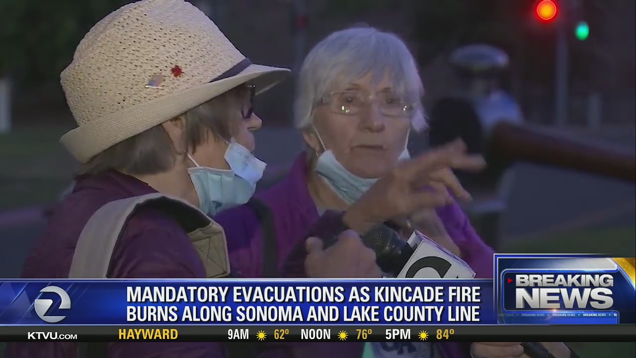 Residents flee Kincade Fire