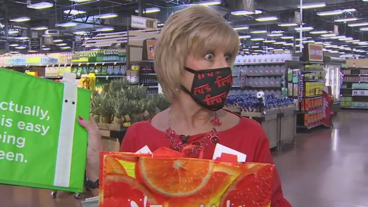 Fry's grocery stores offer plastic bag recycling on Earth Day