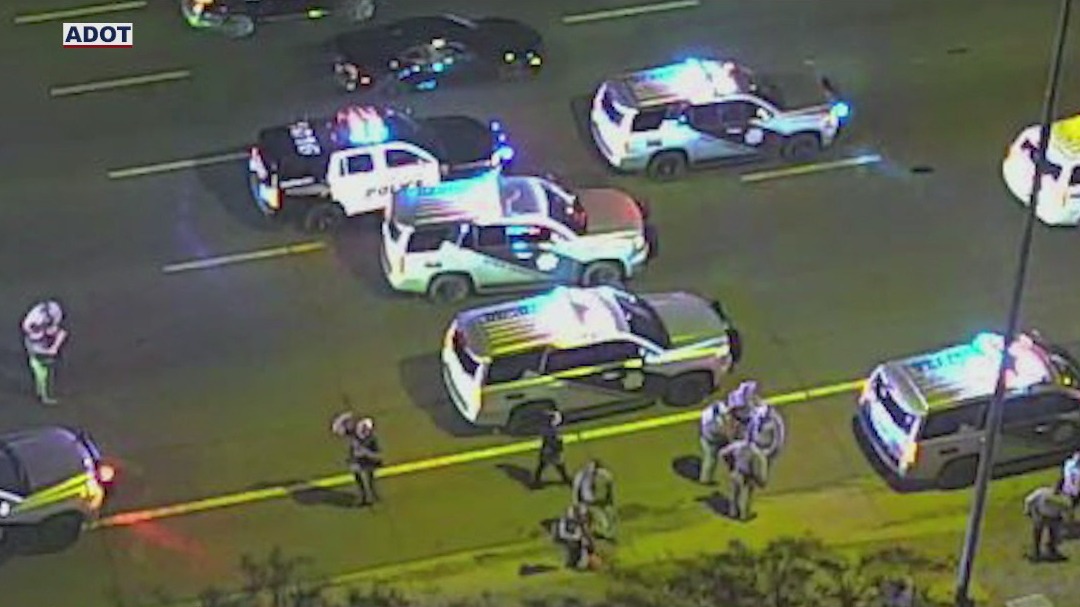 Homicide investigation underway in Tolleson