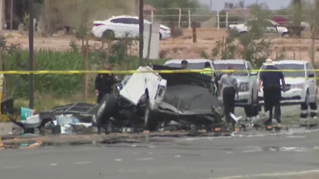 One dead, two injured in Avondale crash | FOX 10 Phoenix