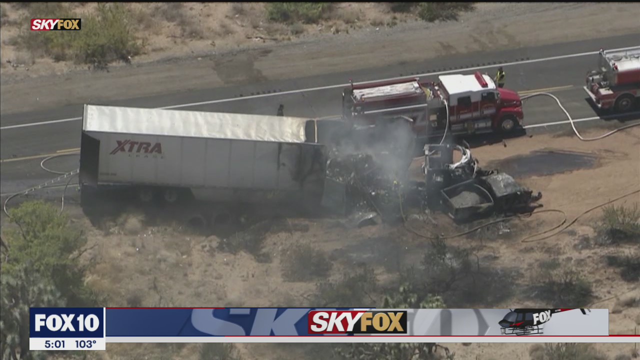 US 93 closed near Wickenburg following deadly crash | FOX 10 Phoenix