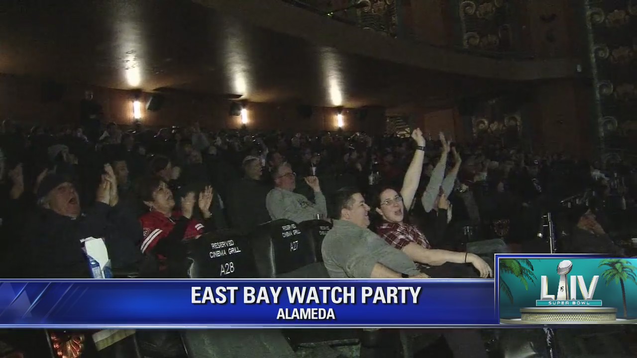 49ers fans watch Sunday's game from the Alameda Theater
