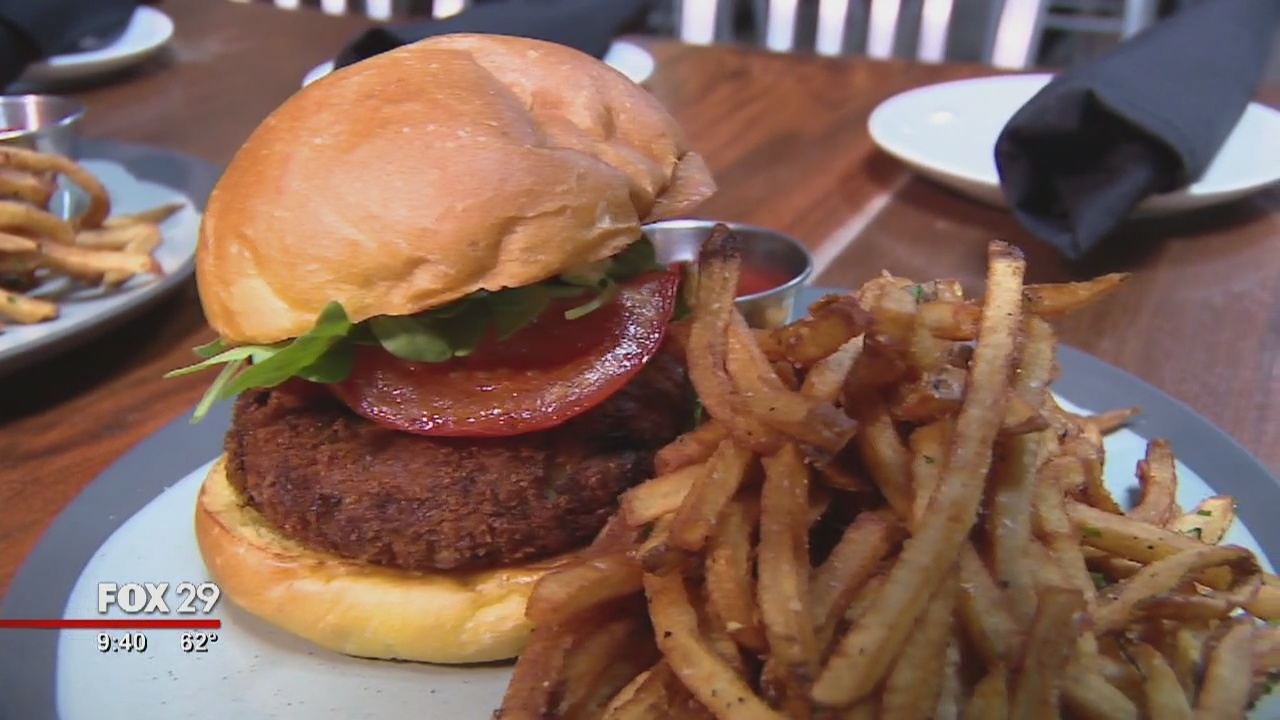 Ya Gotta Try This: Heritage's Crab Cake Sandwich