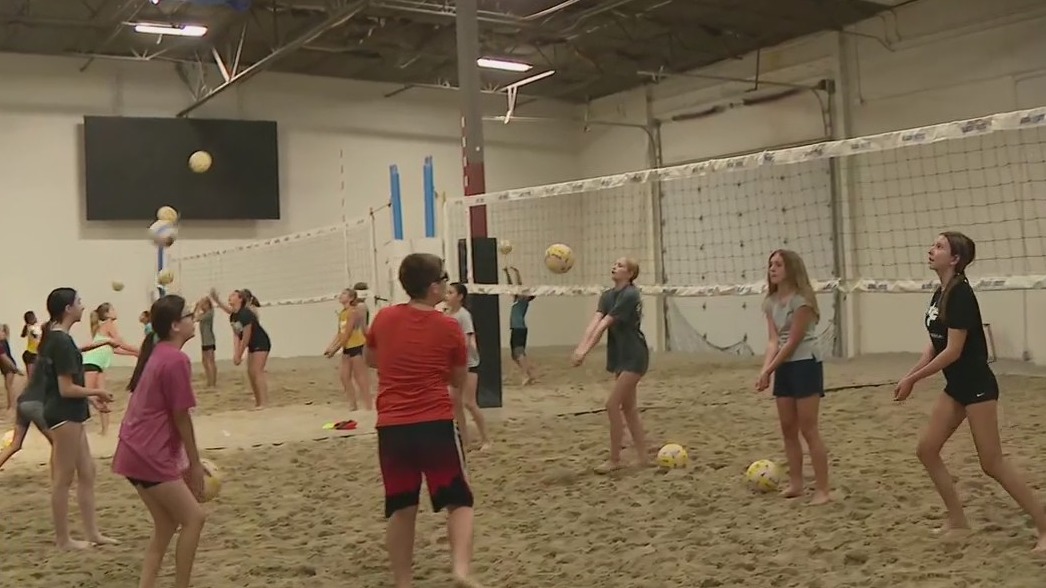 Indoor beach volleyball facility now open in Peoria