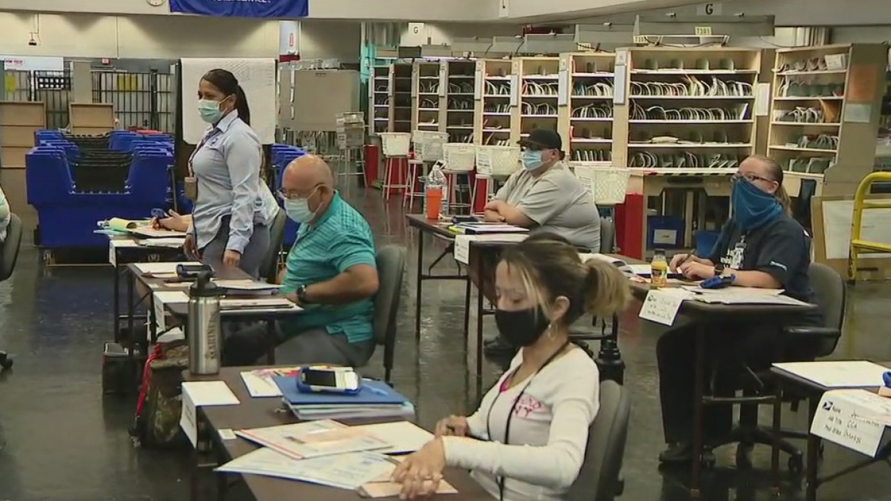 Phoenix postal workers train employees how to avoid dog attacks