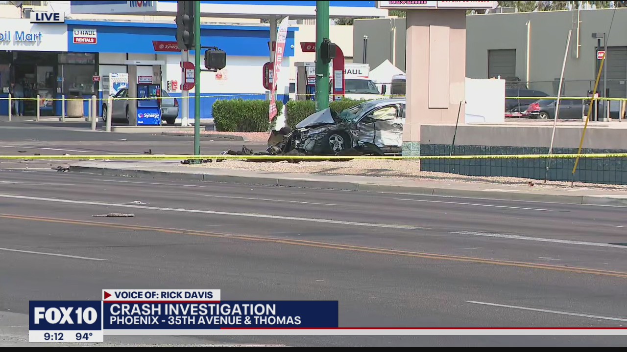 Woman killed in 2-car crash at Phoenix intersection | FOX 10 Phoenix