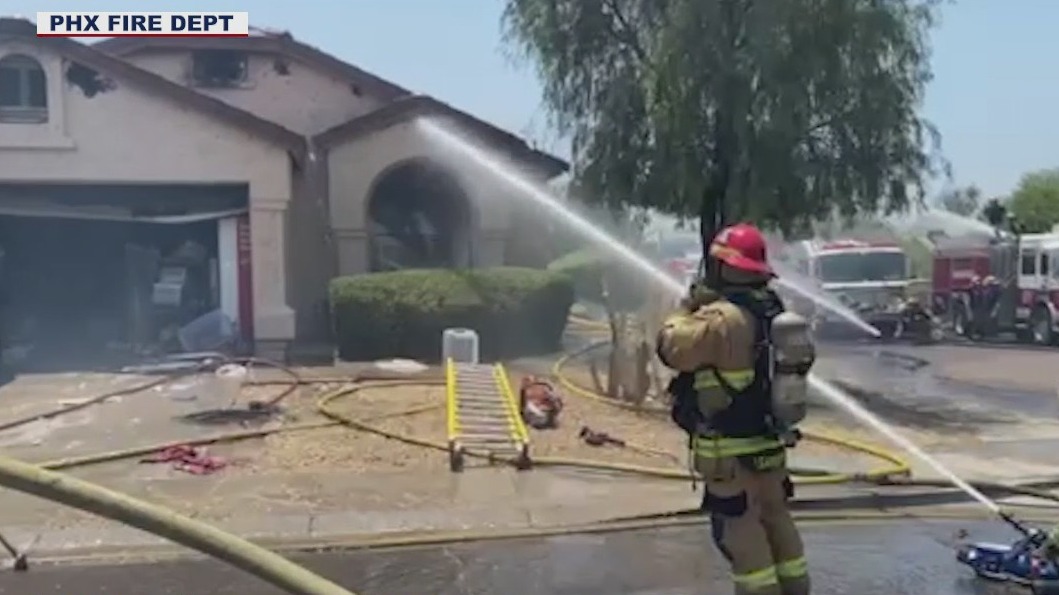 Fire crews extinguish North Phoenix house fire | FOX 10 Phoenix