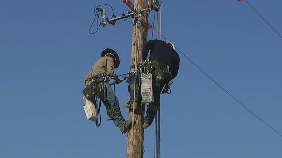 How SRP linemen stay cool amid triple-digit temps