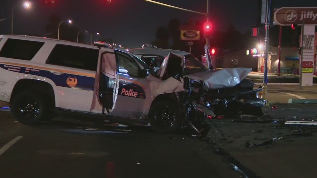 4 hurt in crash near 27th Avenue and Bethany Home Road | FOX 10 Phoenix