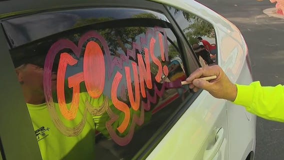 Sign artist paints cars to show support for Phoenix Suns