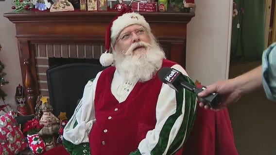 Glendale celebrates Christmas in July