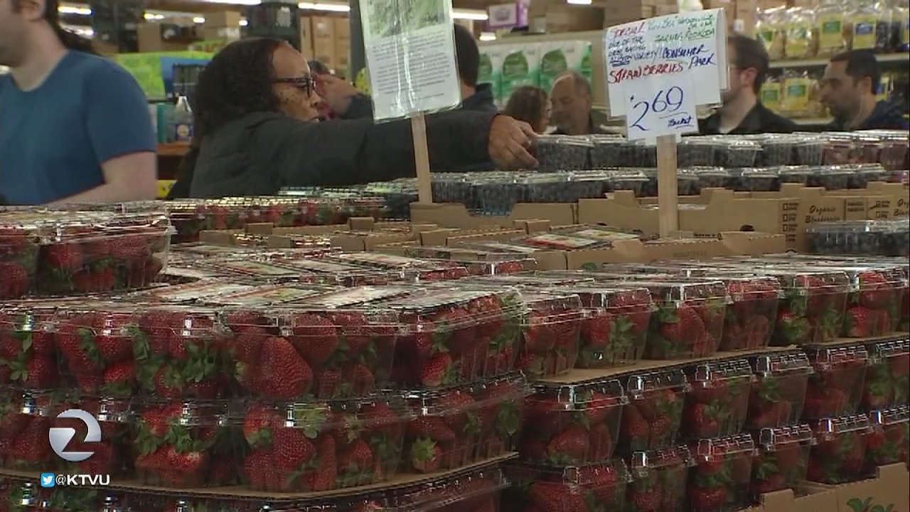 Advisory issued for Berkeley Bowl after city says resident contracted measles