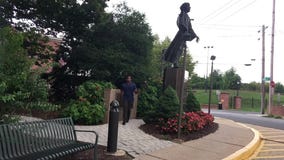 Delaware woman makes mats for the homeless