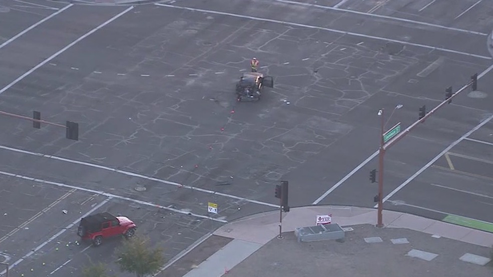 Woman critically injured in central Phoenix crash | FOX 10 Phoenix