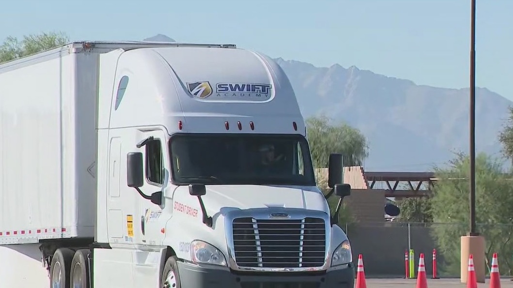Truck driver shortage: Swift-Knight Transportation now hiring