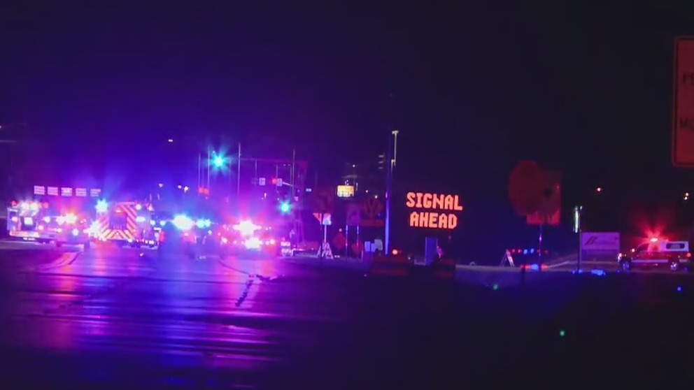 5 hurt in Peoria crash
