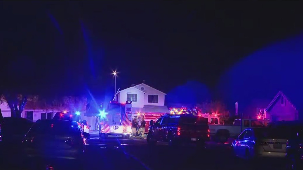 House fire displaces family in west Phoenix