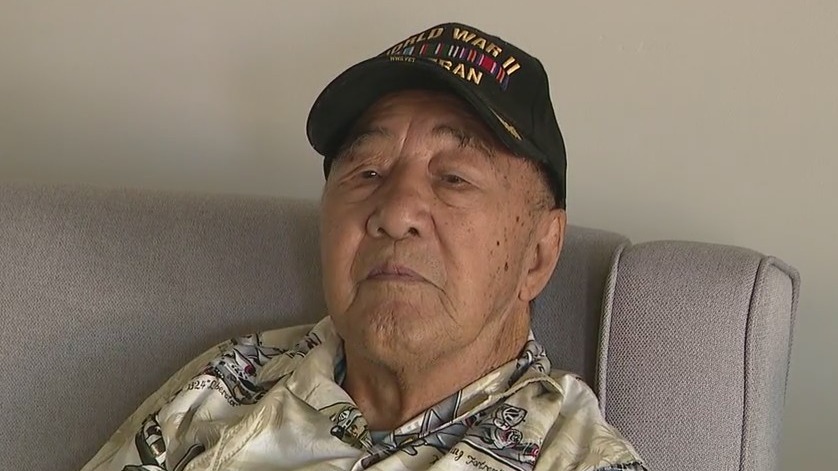 98-year-old veteran Edward Chan honored as one of Phoenix parade's grand marshals