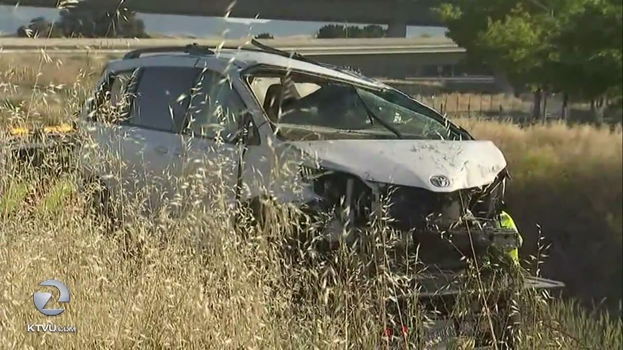 Several injured when van veers into Pleasanton canal