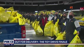 Out for delivery: Les Schwab and FOX 13 collect toys for Western Washington kids