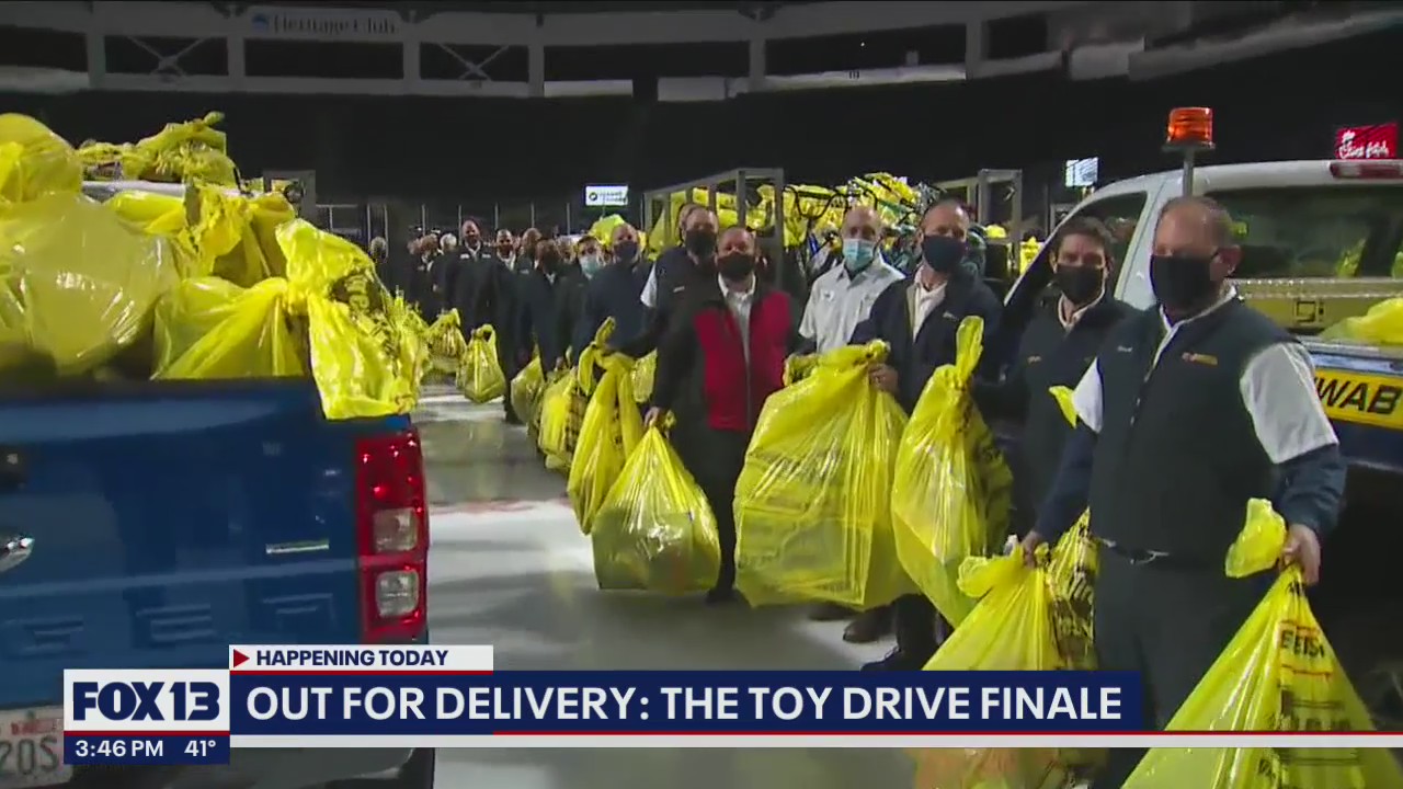 Out for delivery: Les Schwab and FOX 13 collect toys for Western Washington kids