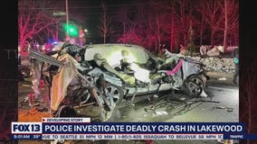 Lakewood Police investigating deadly crash