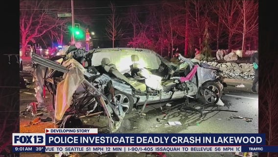 Lakewood Police investigating deadly crash