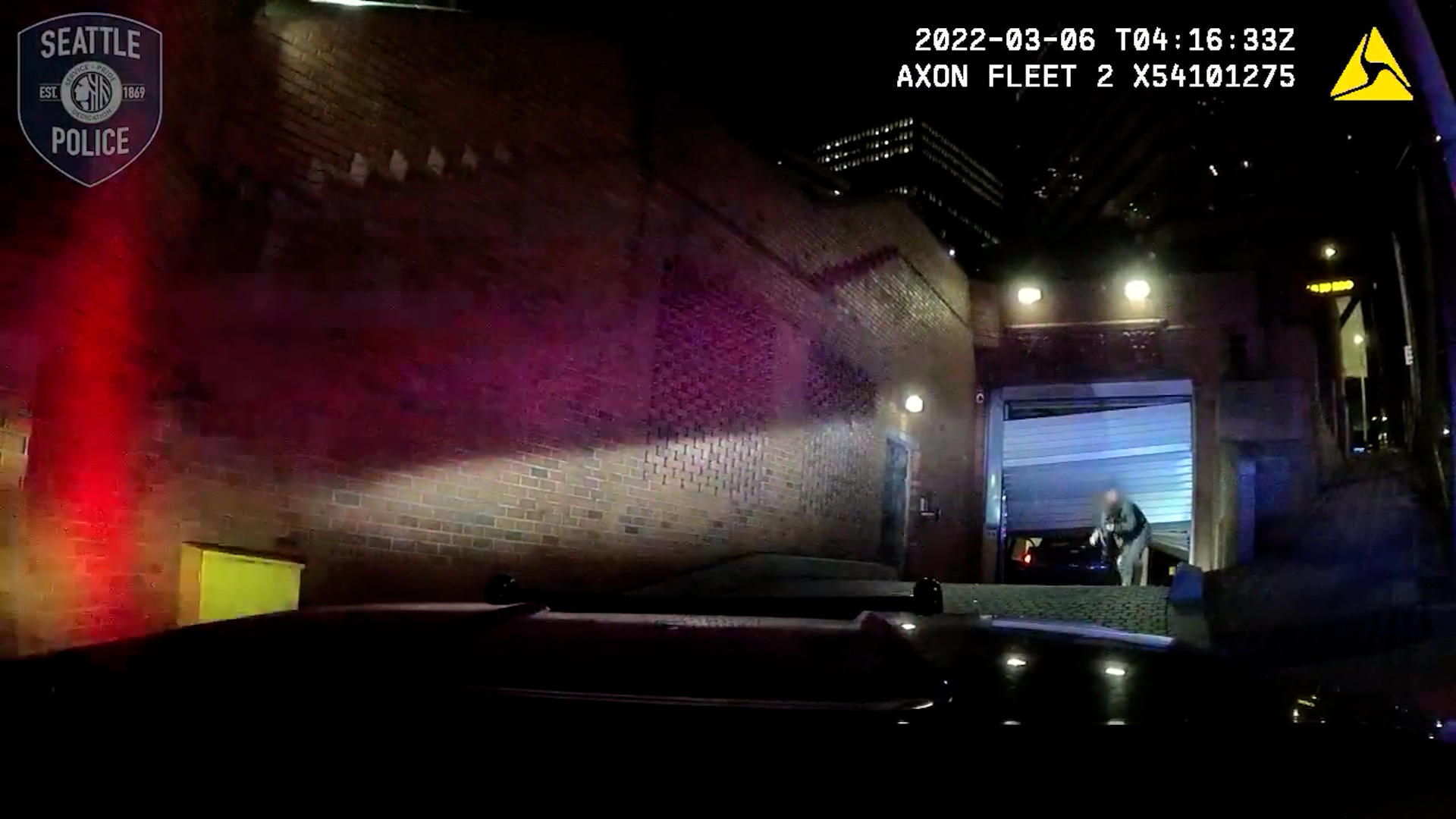 Seattle Police shoot, kill man after crashing into federal building