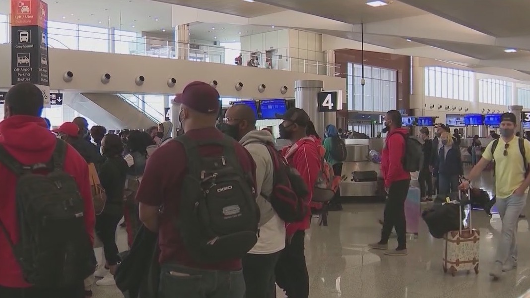 Travel tips for the holidays