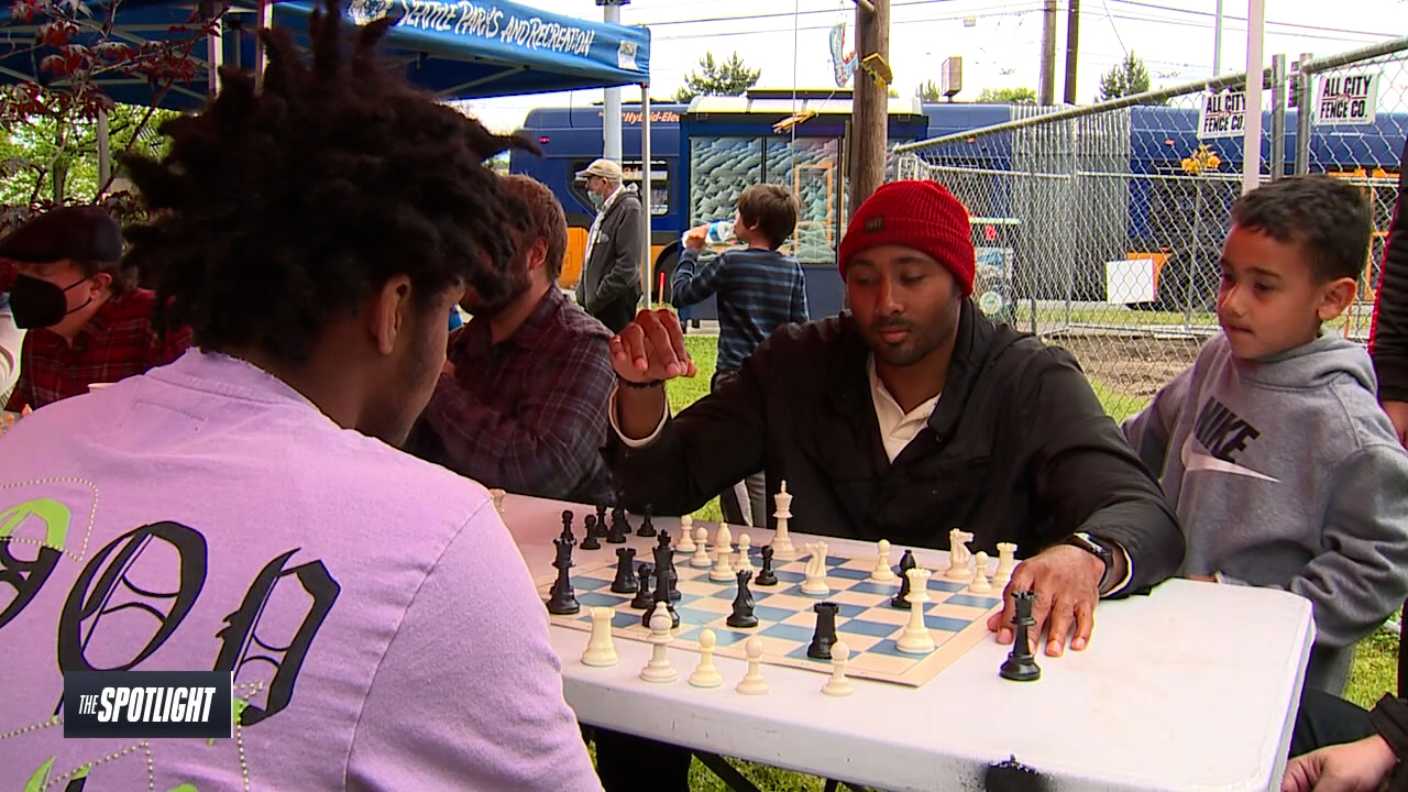 'Detective Cookie Chess Park' brings community together