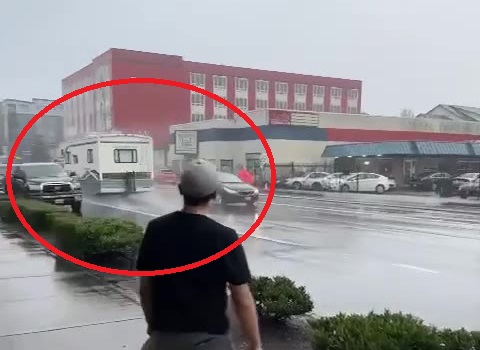 Video shows RV driving wrong-way in Seattle after shooting