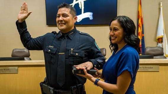 Michael Pooley sworn in as new chief of Apache Junction Police